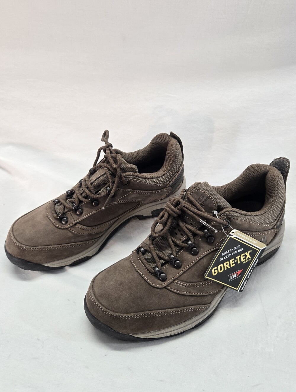 New Balance 956 Women’s 7.5 Brown Nubuck Gore-Tex Waterproof Hiking Shoes New